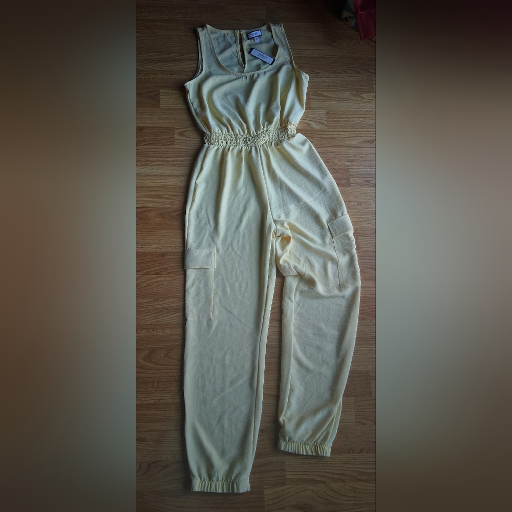 NWT Ladies Yellow Jumpsuit By Discreet, Sz M